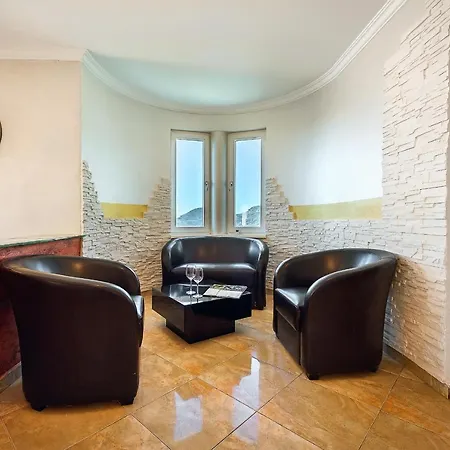 فيلة Luxury Over Budva