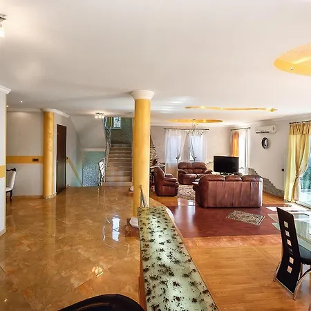 Βίλα Luxury Over Budva Ποντγορίτσα