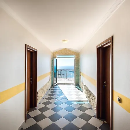 Luxury Over Budva * Ποντγορίτσα
