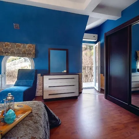 Вилла Luxury Over Budva